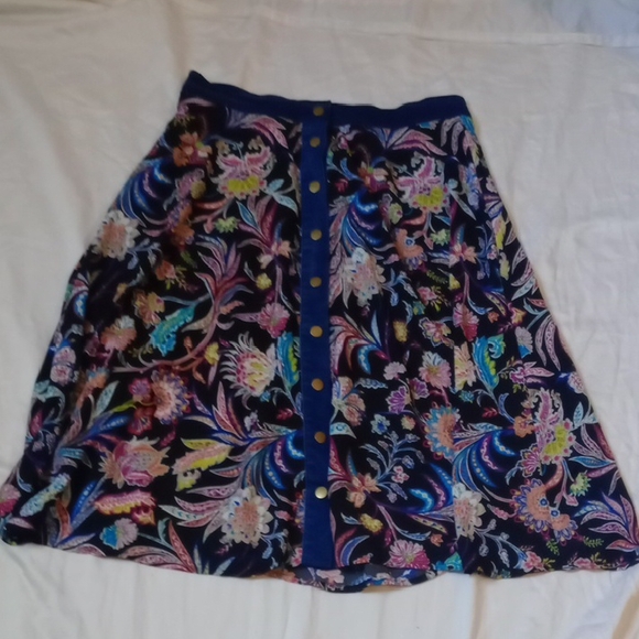 VENUS Navy Floral A-Line Skirt - Picture 1 of 7